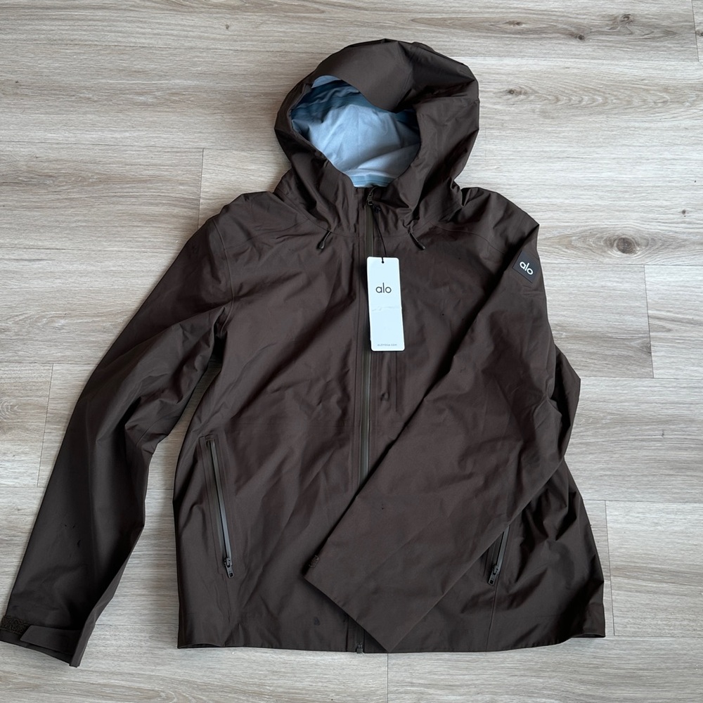 ALO Yoga Alpha Shell Jacket - Picture 6 of 12